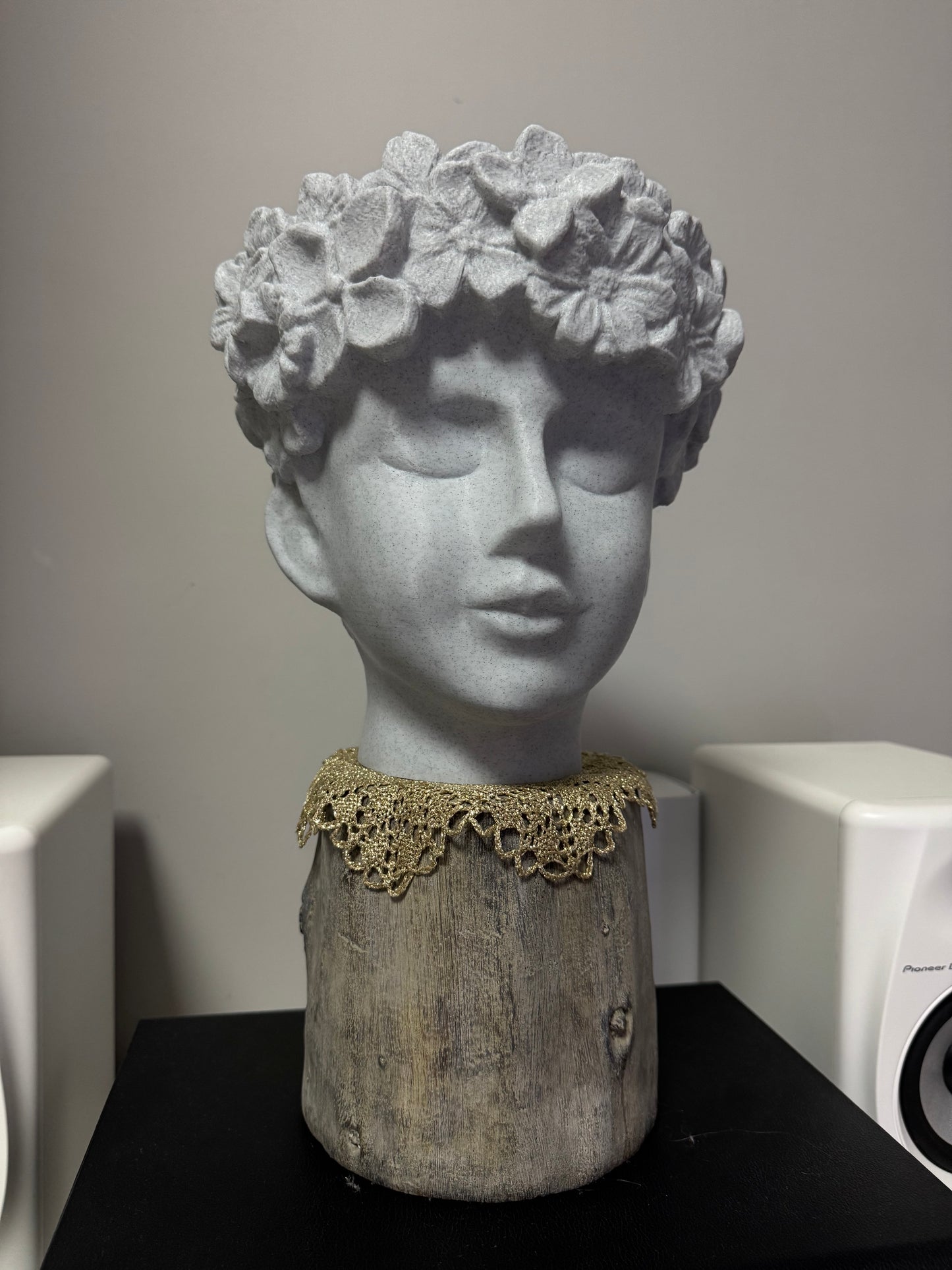 Elegante Testa Floreale