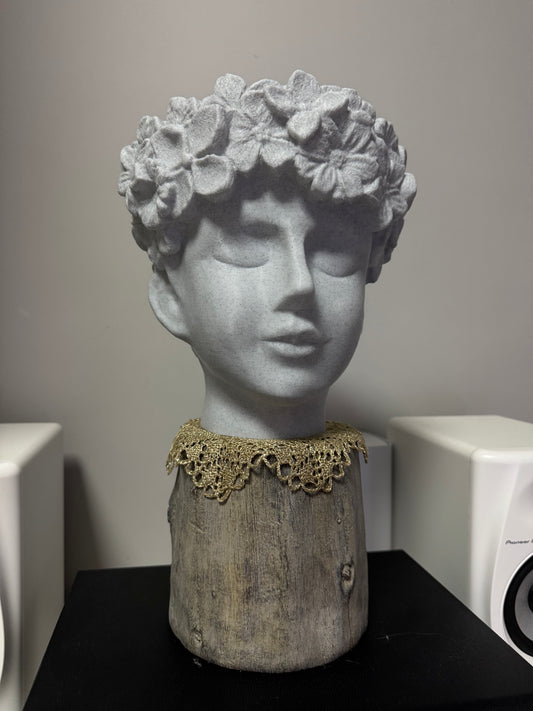 Elegante Testa Floreale